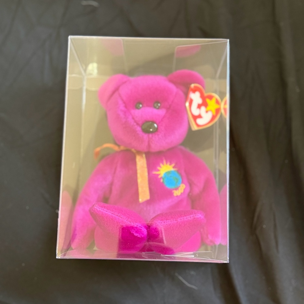 Ty Beanie Baby Millenium “Millenium” Bear